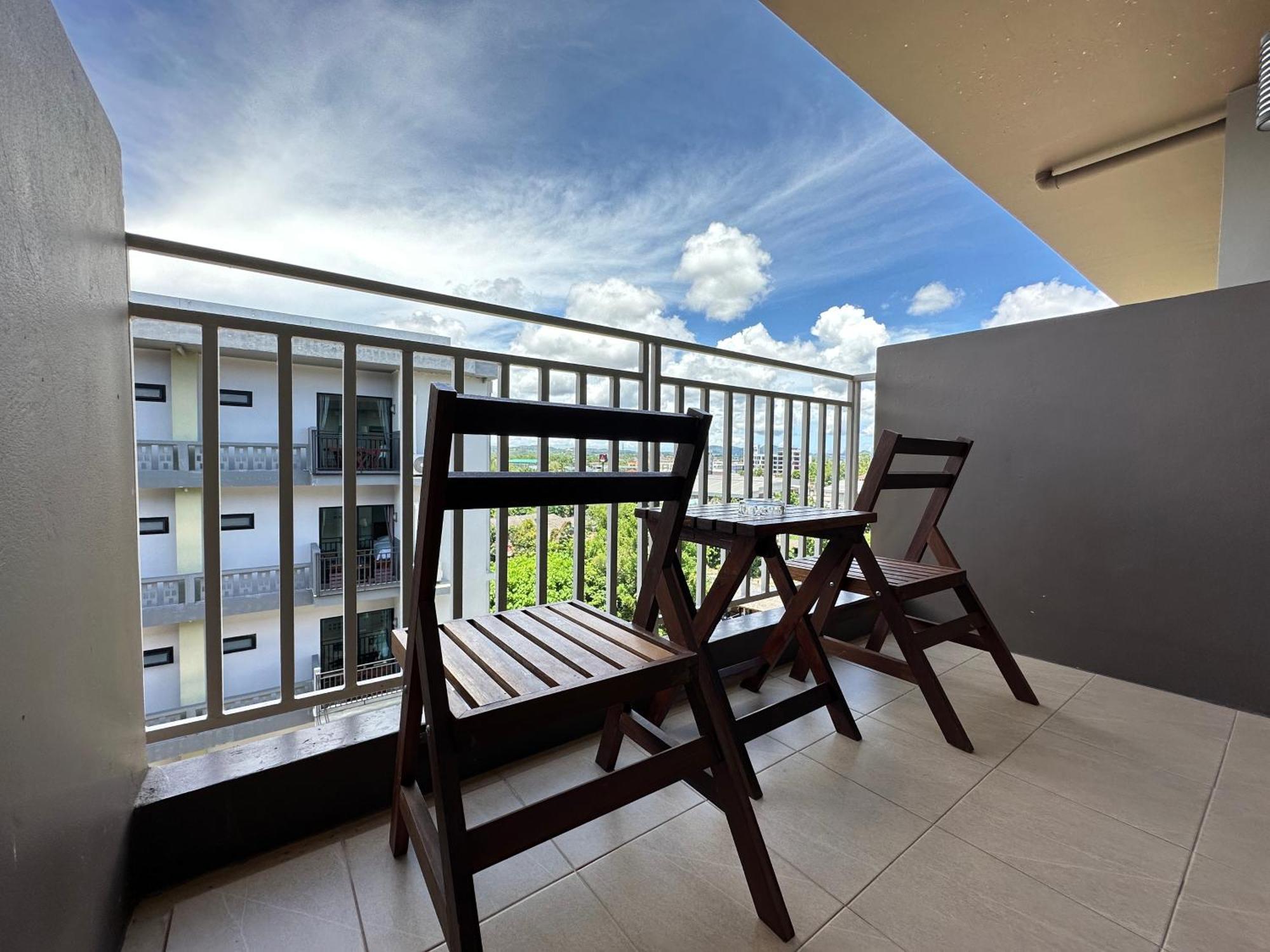 Mangrove Prestige Hotel Na Chom Thian Exteriör bild