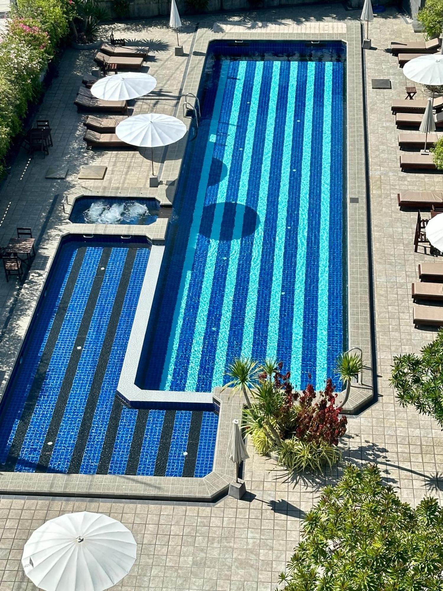 Mangrove Prestige Hotel Na Chom Thian Exteriör bild