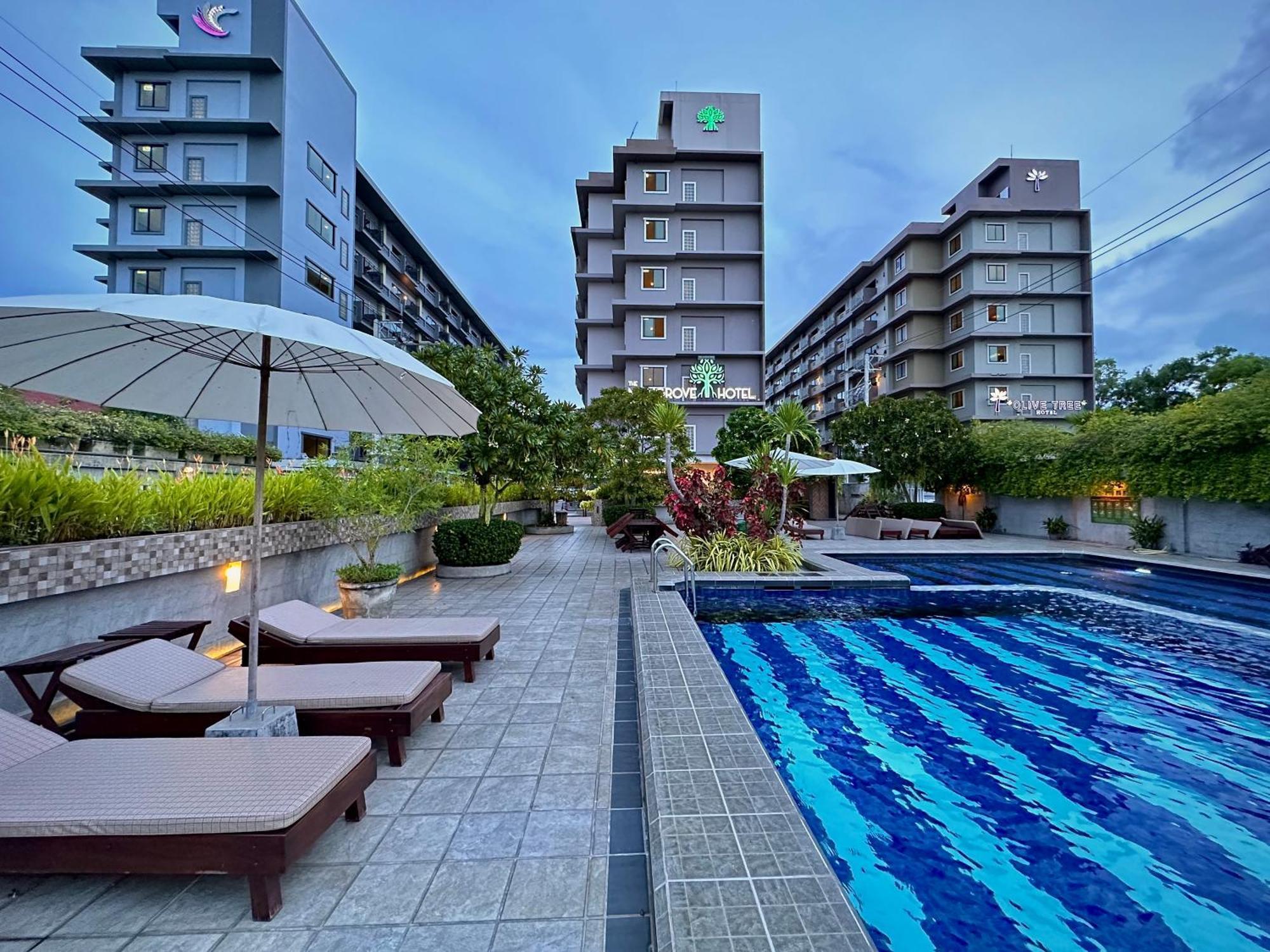 Mangrove Prestige Hotel Na Chom Thian Exteriör bild